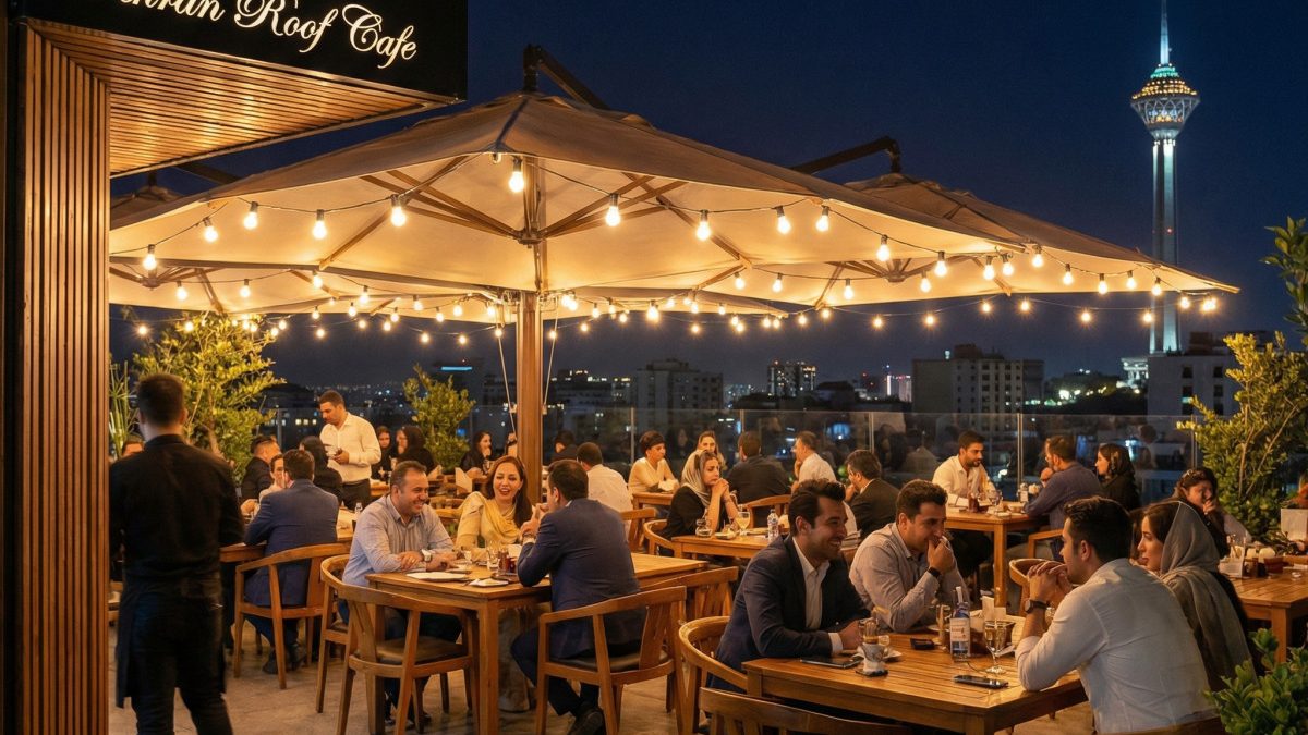 بهترین کافه‌های روباز تهران برای شب‌نشینی (۱۴۰۴)